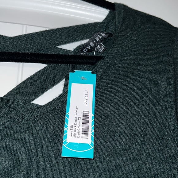 *NWT* Love Ellie Back Detail Sweater - Picture 4 of 4